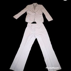Tahari pant suit size 10